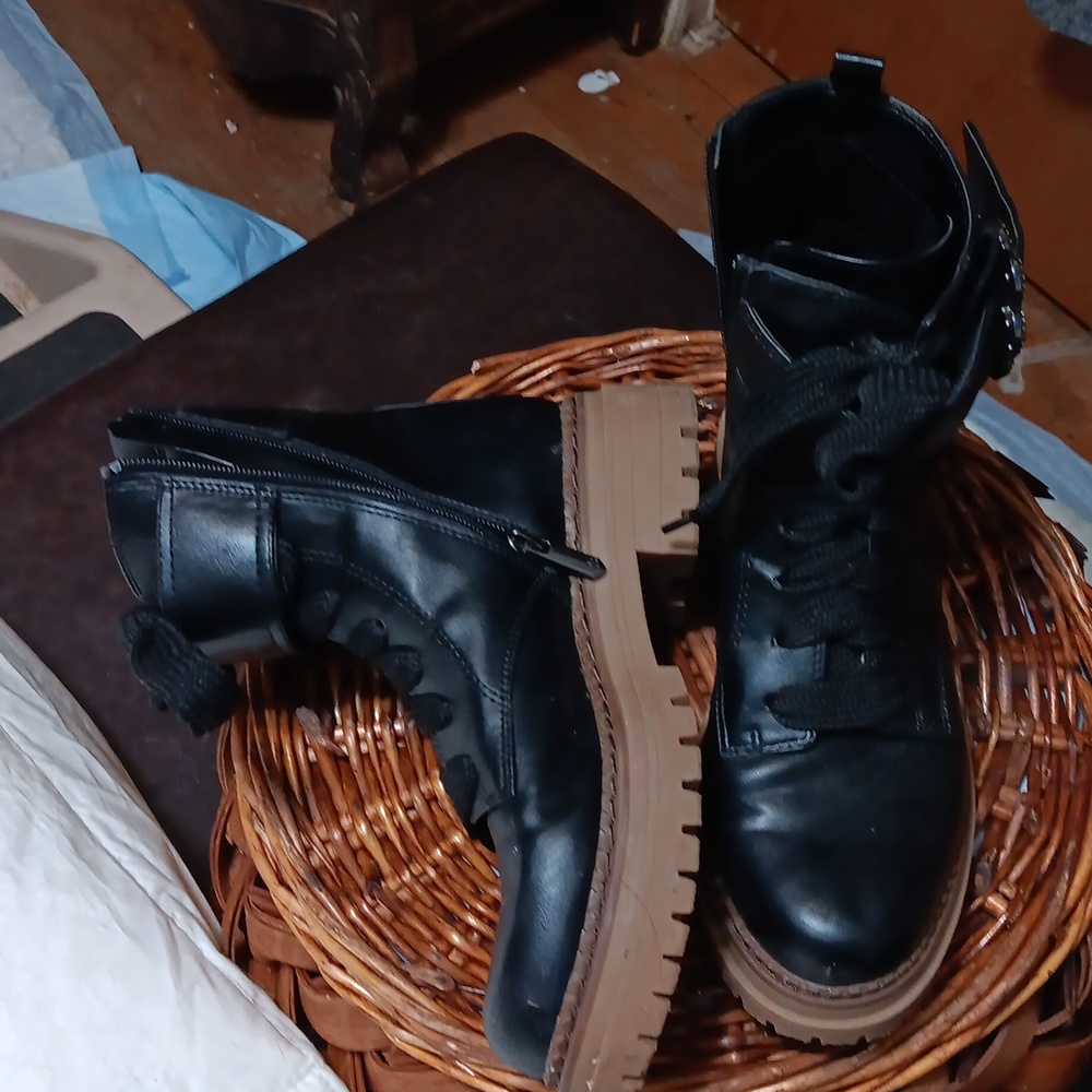 Combat boots - Picture 2 of 5